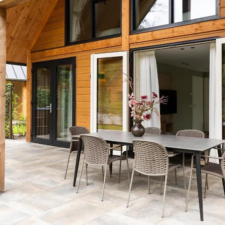 Bos Met Hottub | 6 Personen Holiday home *