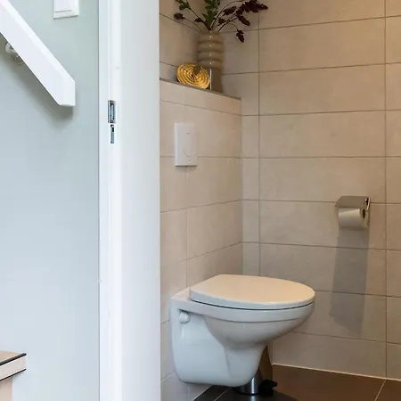 Bos Met Hottub | 6 Personen - Valley Vakantiehuis Wekerom
