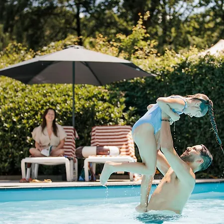 Bos Met Hottub | 6 Personen - Valley Wekerom