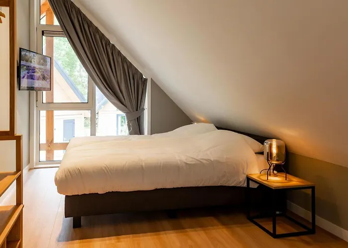 Semesterbostad Bos Met Hottub | 6 Personen - Valley