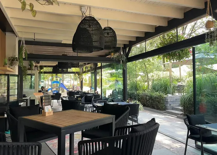 Bos Met Hottub | 6 Personen - Valley Wekerom